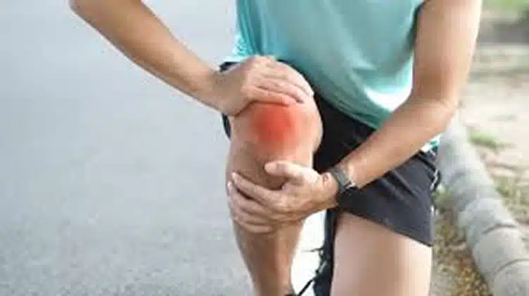 regenerative joint therapy vs traditional joint replacement for knee pain 1